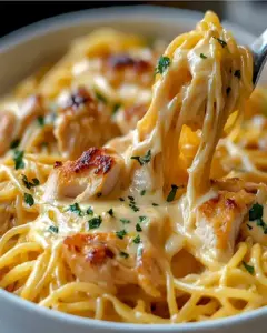 Cremige Käse-Hähnchen-Spaghetti aus dem Slow Cooker 9 Cremige Käse-Hähnchen-Spaghetti aus dem Slow Cooker