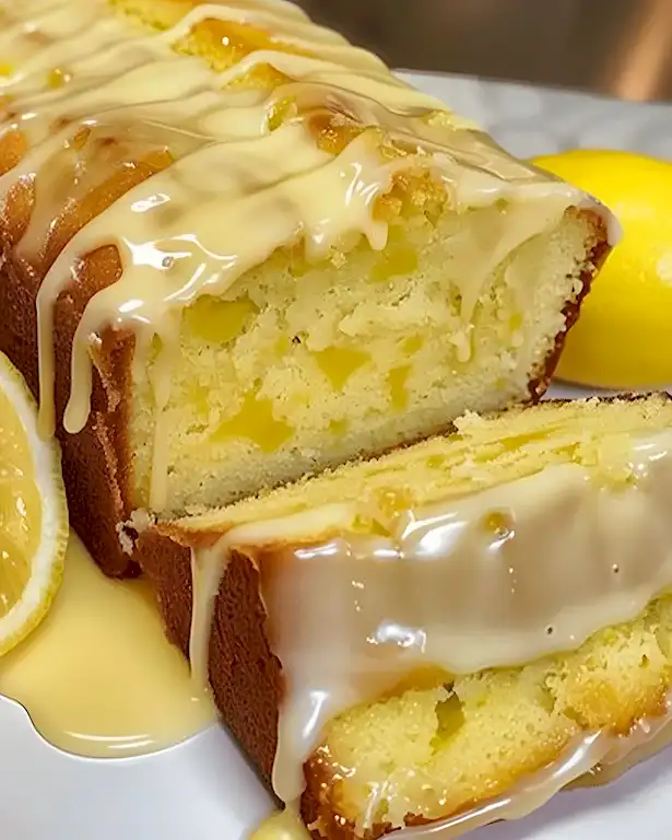 Einfacher saftiger Zitronenkuchen aus der Kastenform