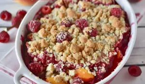 Leckerer Himbeer-Pfirsich-Crumble mit Streuseln 9 Leckerer Himbeer-Pfirsich-Crumble mit Streuseln