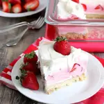 Erdbeer-Käsekuchen-Schichtdessert ohne Backen