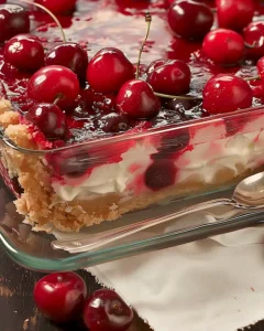 Cremiges Kirsch-Dessert ohne Backen 1 Cremiges Kirsch-Dessert ohne Backen