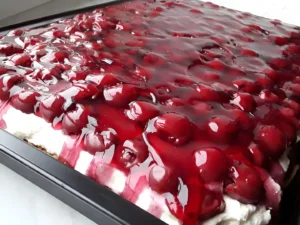 Cremiger Kirsch-Philadelphia-Kuchen Einfach Selbstgemacht 8 Cremiger Kirsch-Philadelphia-Kuchen Einfach Selbstgemacht