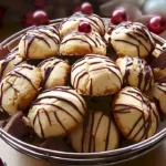 Adventshupferl mit Früchten und Mandeln