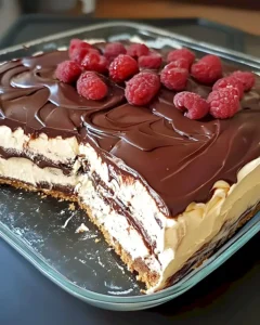 Kekskuchen mit Vanillepudding: Cremig und ohne Backen