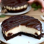 Saftiger Schokokuchen mit Vanillepudding und Schokoglasur