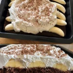 Leckerer Bananenkuchen mit reifen Bananen und Nüssen, perfekt zum Kaffee.