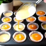 Muffins mit Quark und Mandarinen auf einem Teller