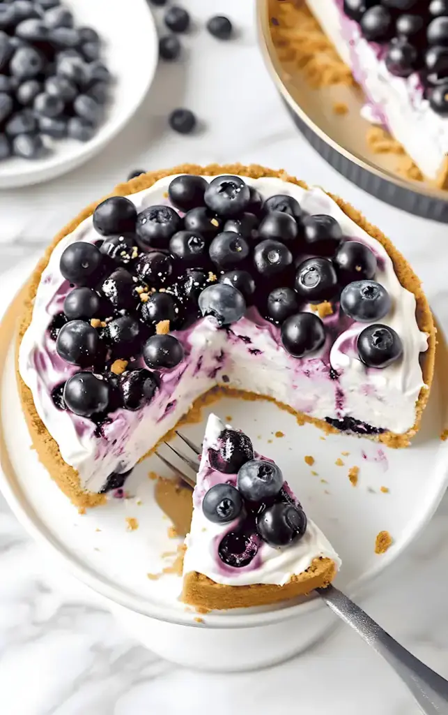 Blaubeer Käsekuchen ohne Backen: Sommerlich & Lecker 3 Blaubeer Käsekuchen ohne Backen: Sommerlich & Lecker
