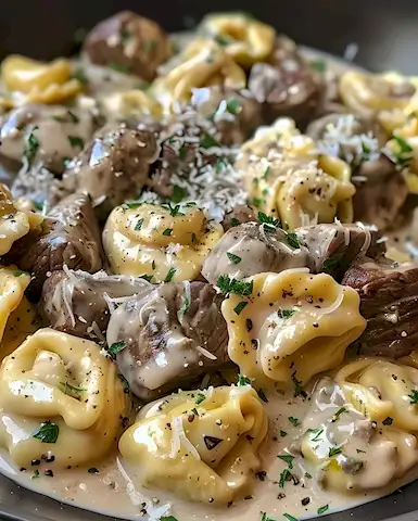 Cremige Rind Tortellini mit Parmesan 3 Cremige Rind Tortellini mit Parmesan