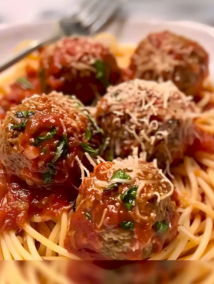 Klassische Spaghetti mit saftigen Fleischbällchen 3 Klassische Spaghetti mit saftigen Fleischbällchen