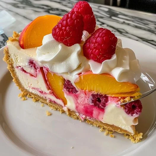 Pfirsich-Himbeer-Käsekuchen: Sommerlicher Genuss für Feinschmecker 3 Pfirsich-Himbeer-Käsekuchen: Sommerlicher Genuss für Feinschmecker