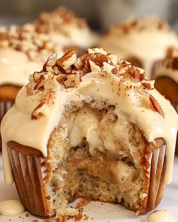 Saftige Bananen-Zimt Cupcakes mit Frischkäse-Frosting 3 Saftige Bananen-Zimt Cupcakes mit Frischkäse-Frosting